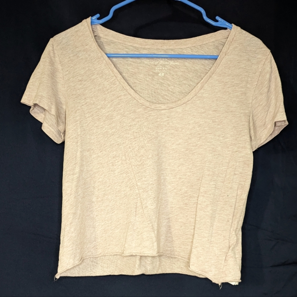 Pink cropped tee